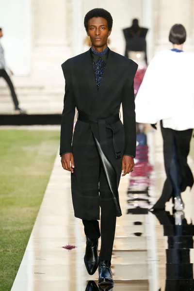 Look 20